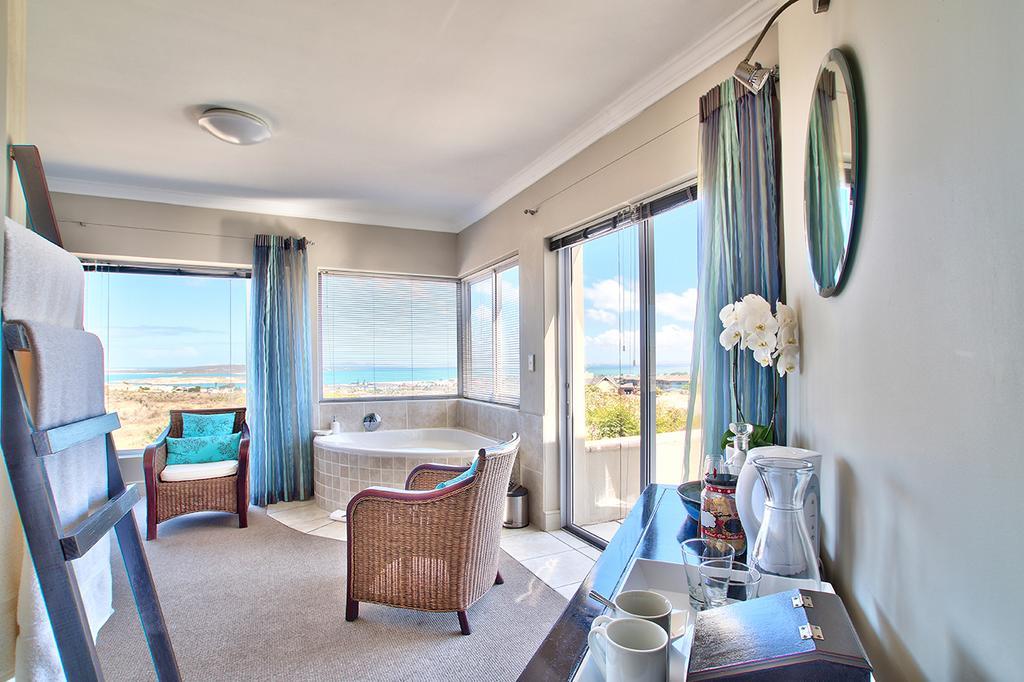 At The Rocks Guesthouse Langebaan Eksteriør bilde